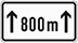 bildliche Darstellung des Zusatzzeichens Länge einer Strecke auf 800 Meter